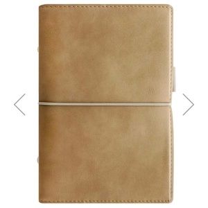 Filofax Planner Domino Soft in Fawn-Personal Size